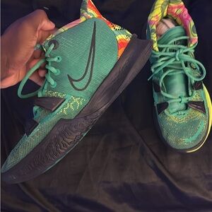 Kyrie 7 EP “ Weathermen “